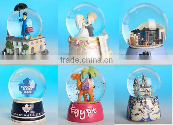 Scenery Resin Snow Globe For Home Decoration