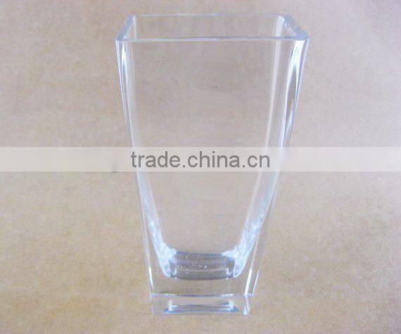 clear glass vase/ flower bottle