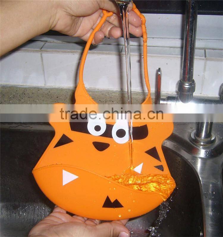 China Supplier High Grade Baby Silicone Bib