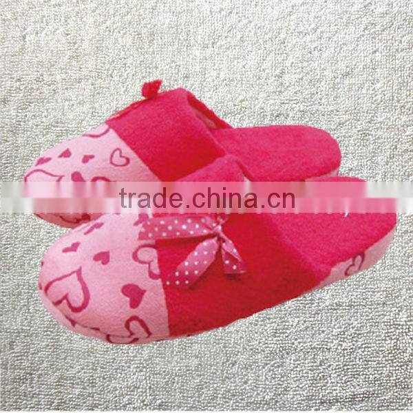 2014 women's winter slippers sweet heart Love cartoon butterfly slippers home flats indoor floor cotton padded shoes
