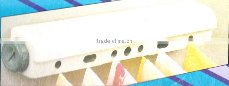 2015 Best prices plastic 6 line house/kitchen hanger