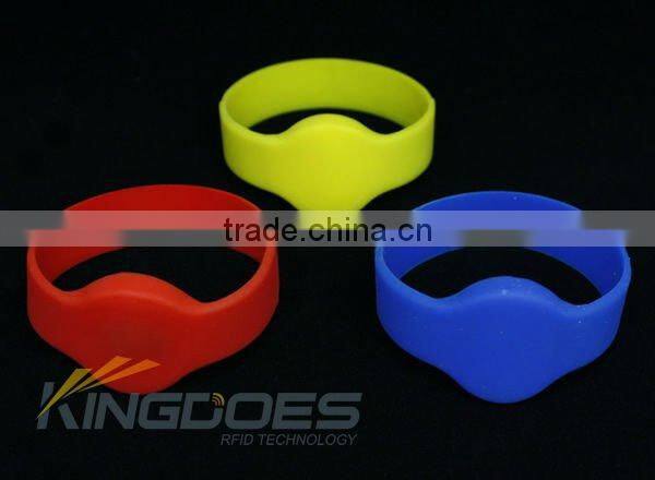 High Frequency (13.56MHz) RFID Silicon Wristband