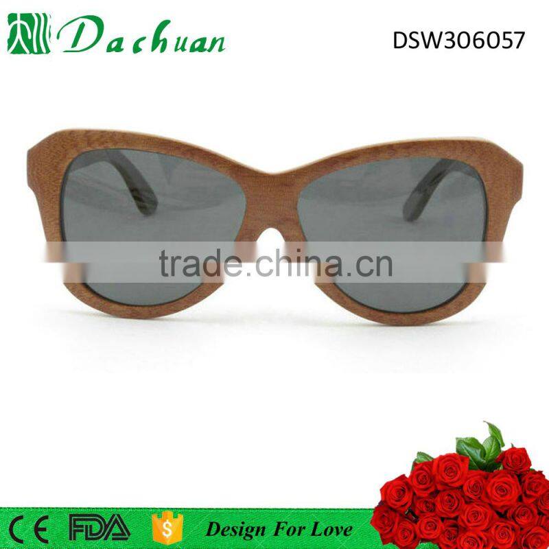 Fashionable lady cat eye simple design brand wood sunglasses eyewear