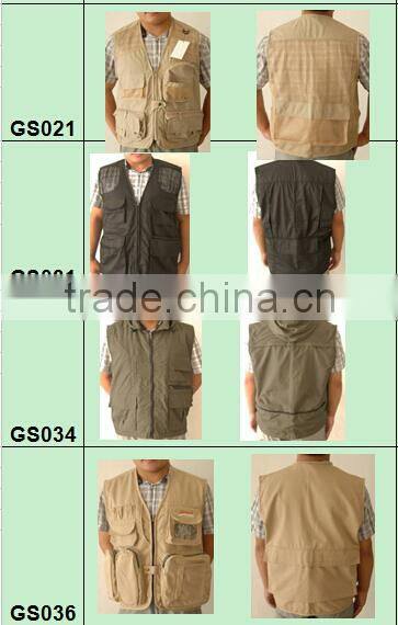 Fashionable hunting and hiking waterproof vest, red anti-tear outdoor sport waistcoat