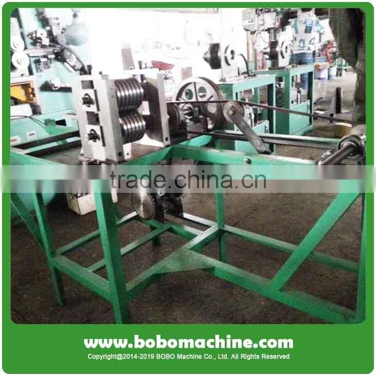 Strip slitting machine for metal flexible hose