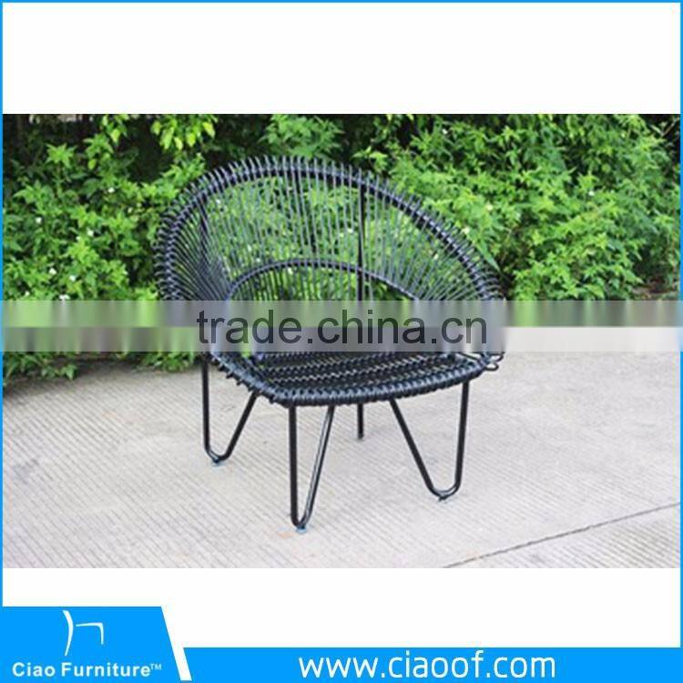 Unique Iron peacock chair flat wicker garden chair