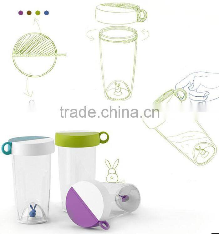 Supply fashion creative leak-proof portable cup / bunny cup