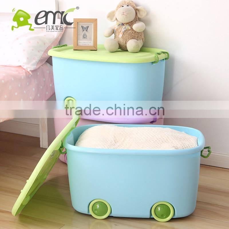 1929 Plastic Storage boxes with lids, wheels and handles