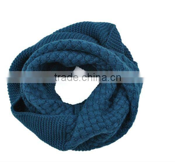 Hot-selling fashion acrylic snood scarf