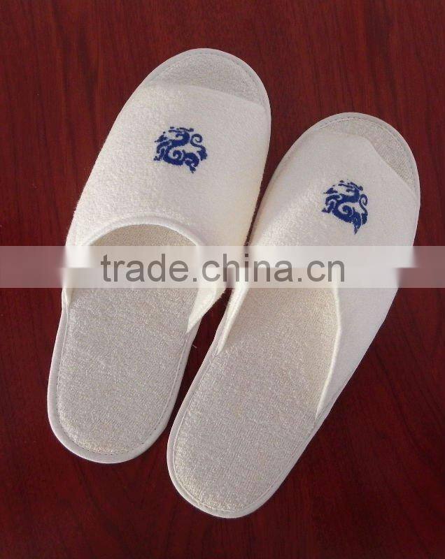 100% cotton embroidery hotel slippers