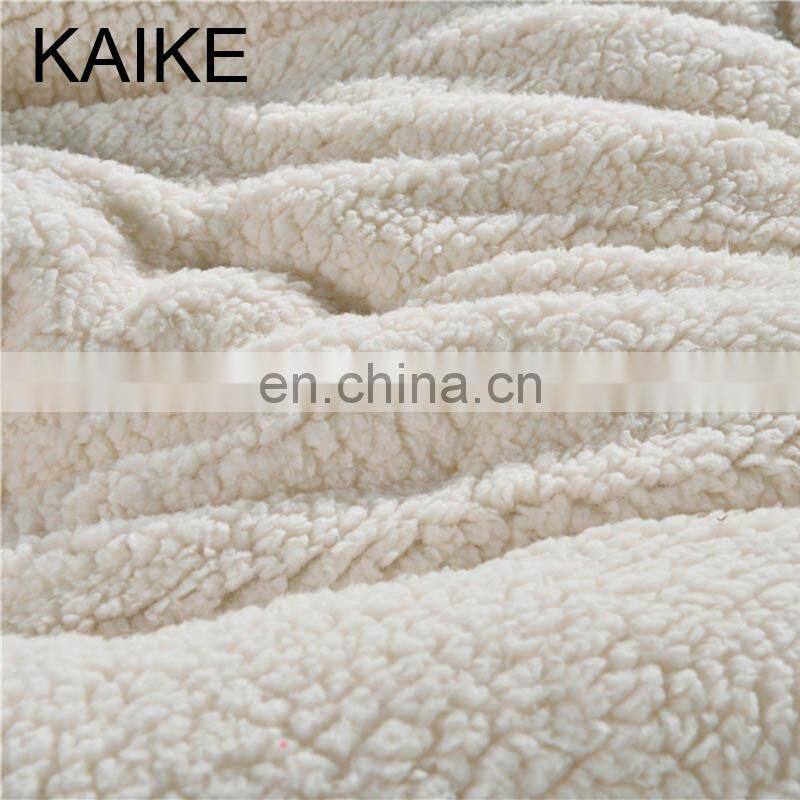 Wholesale custom warm lamb fleece baby bed quilt