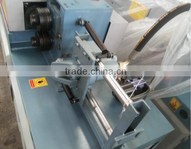 Easy operation hydraulic reinforcing steel bar straightening and cutting machine