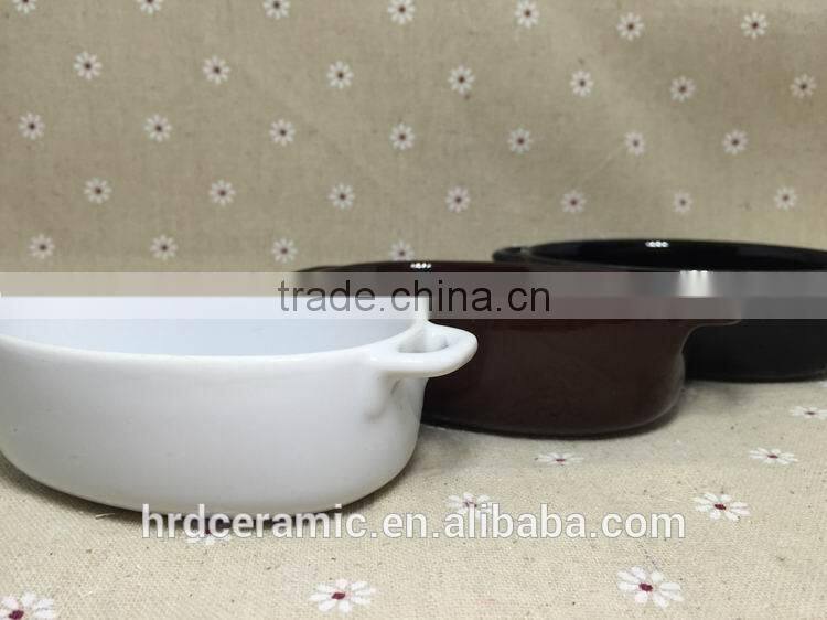 Stocked White ceramic sauce boat/ceramic gravy boat