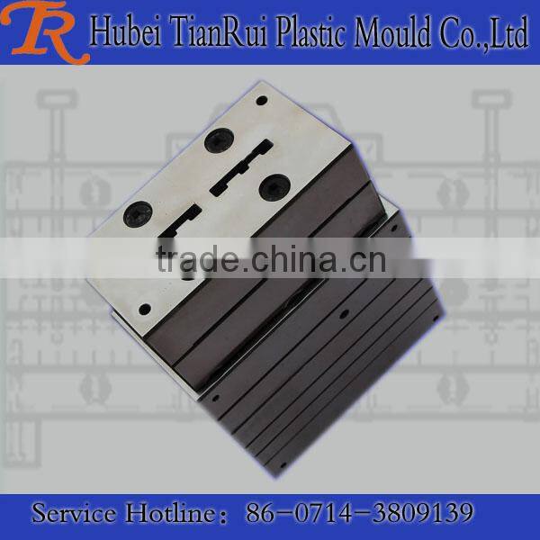 Landscape Construction WPC Wood Plastic Fence/Rail Extrusion Mold