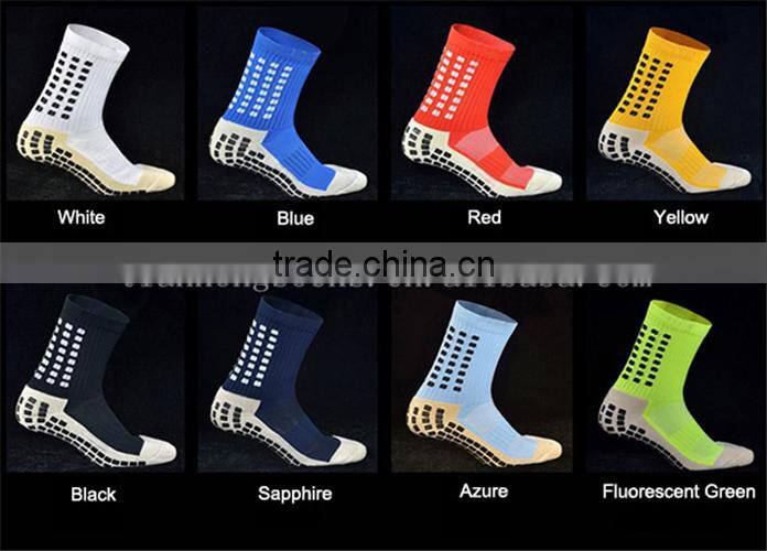 Top Quality Anti Slip Soccer Socks Cotton Grid Style Team Sports Football Socks Anti Slip Grip Custom Logo Cheap Trampoline Sock