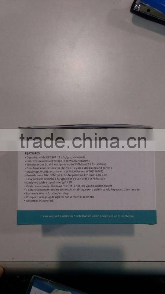 Wholesale Alibaba New Design Wireless 2.4GHz/5GHz Dual Band WIFI Signal Repeater Booster WiFi Router 300Mbps Wi Fi Adapter