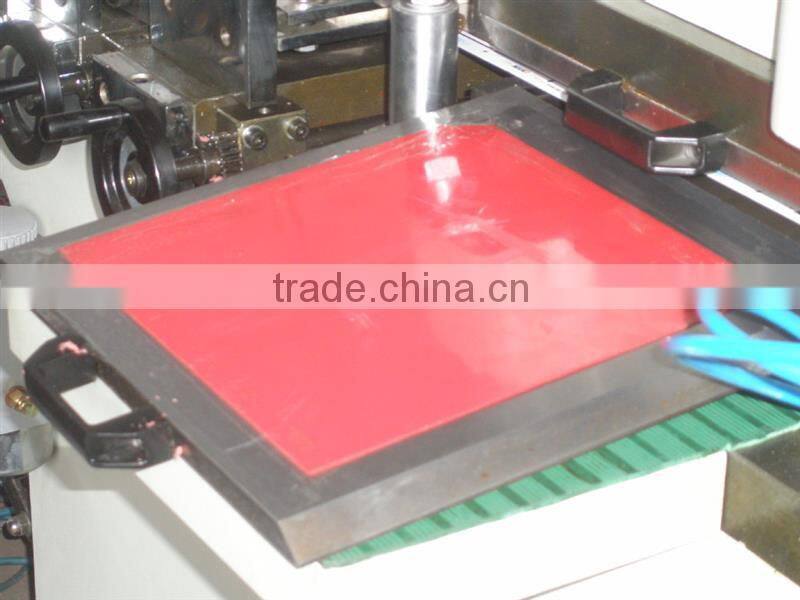 Woven material die cutting machine