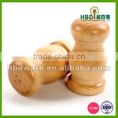 High quality wood salt and pepper shaker set