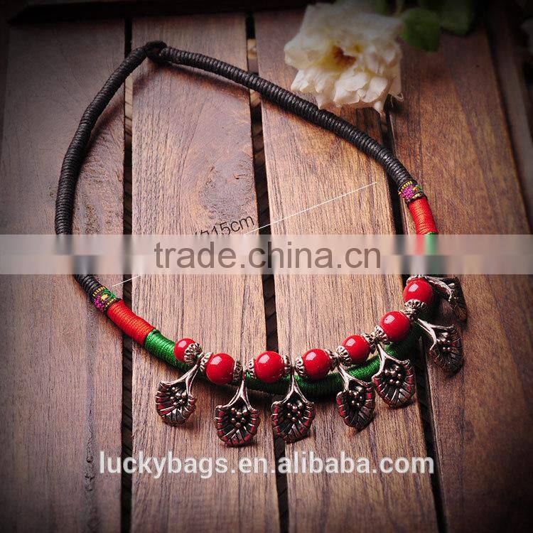 New style ethnic flower necklace tibetan flavor necklace