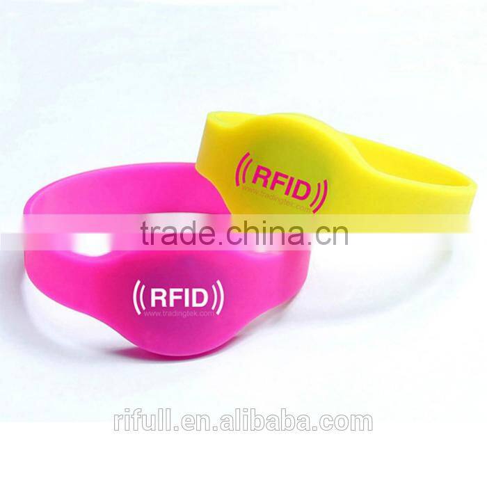 Waterproof Smart Silicone RFID Wristband for Event 2015