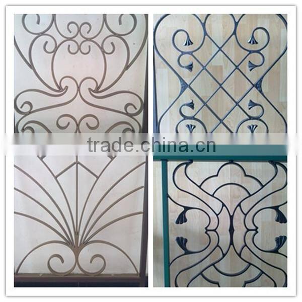 Balcony railing using steel and magnesium fitting parts