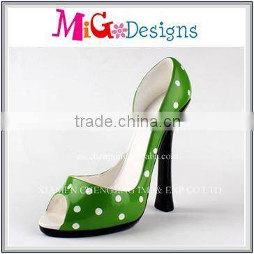 Welcome OEM polyresin new design custom wine holders decoration