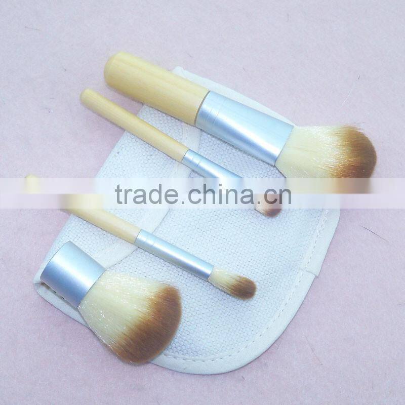 Hot sale 4 pcs makeup brushes portable soft synthetic hair bamboo handle cosmetic makeup brush set with gunny bag