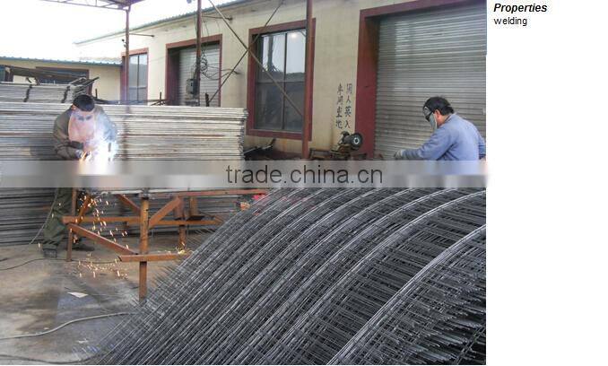 folding welded barrier fence with barbed wire