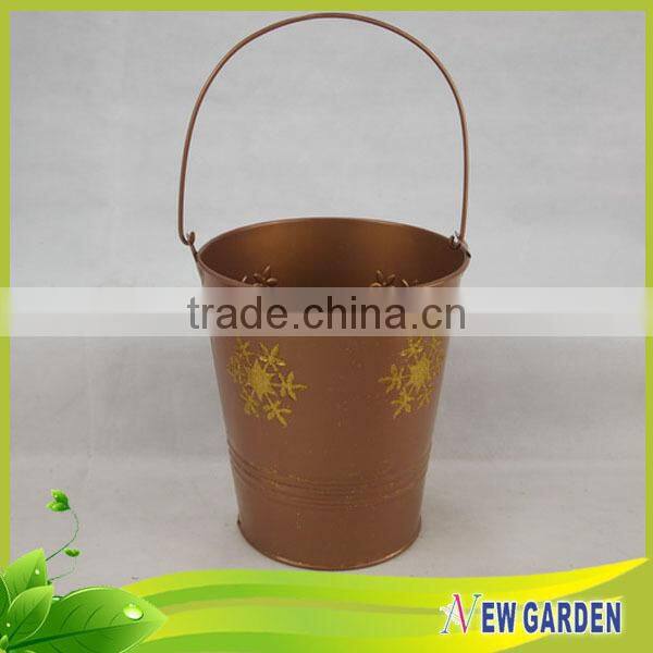 Wholesale large chinease beautiful pot in iron from balcony