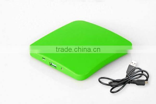 1800mAh Square Shape Solar Power Bank With Adsorption Function