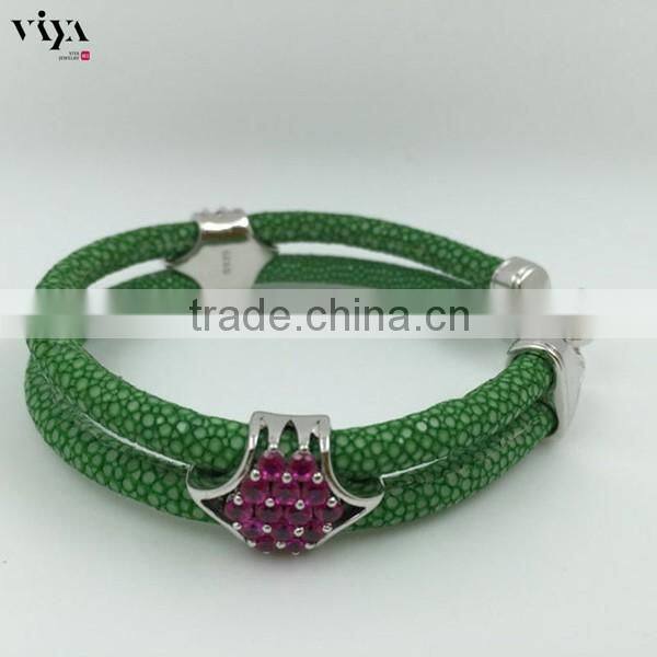 2016 New Arrival Luxury Silver Plated Exotic Genuine White Stingray/ Python Man White Diamond Bracelet For Man