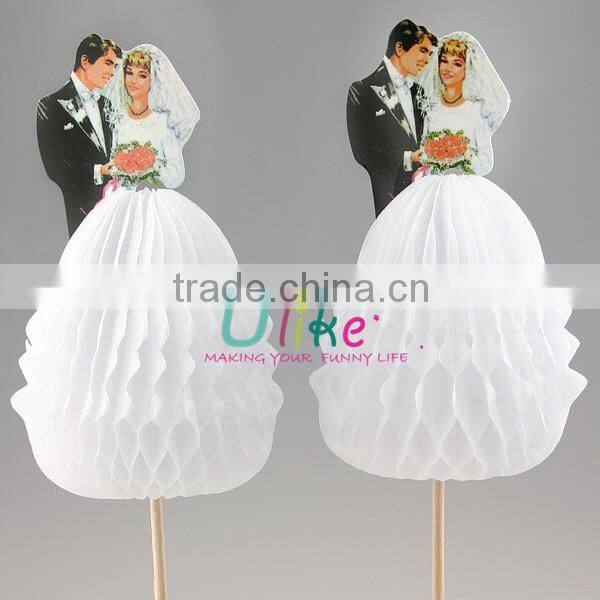 popular "Bride & Groom" honeycomb cocktail sticks decorated table