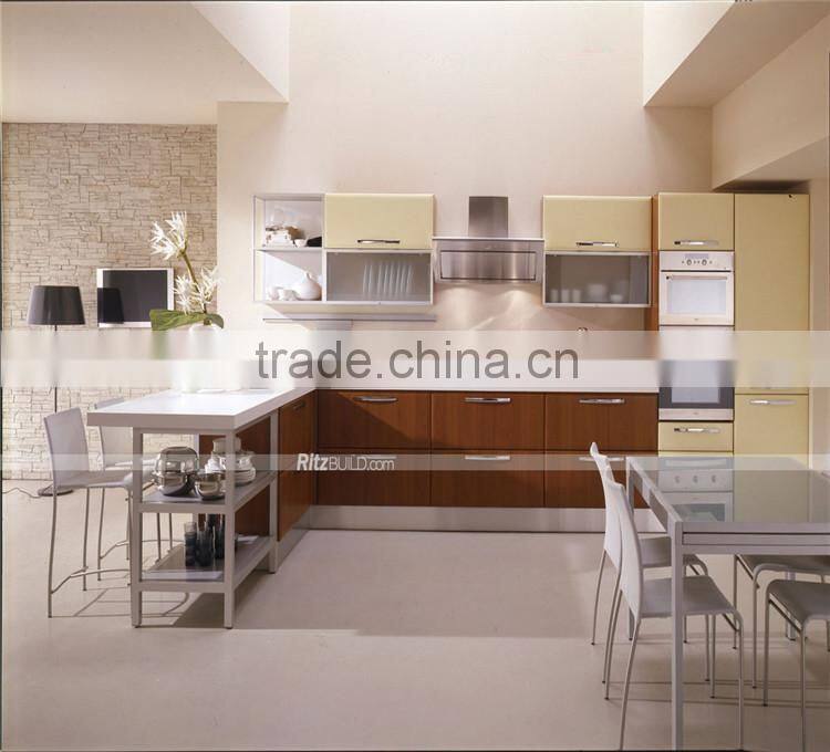 Italian kitchen furniture design idea for house construction