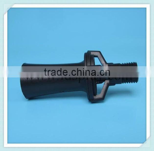 Container mixing liquid water spray nozzle