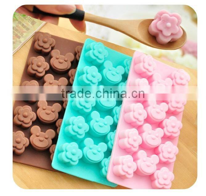 Cheap silicone rubber ice mould tray with plum blossom bear