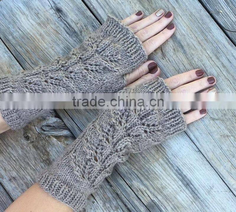 Fashion Handmade Cheap Wool Button Acrylic Glove Women Winter Knitted Gloves