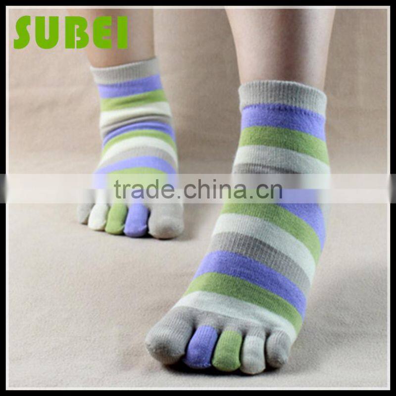 2015 High quality thin summer fashion female five fingers socks,Pure cotton breathable and Anti-Bacterial toe scoks