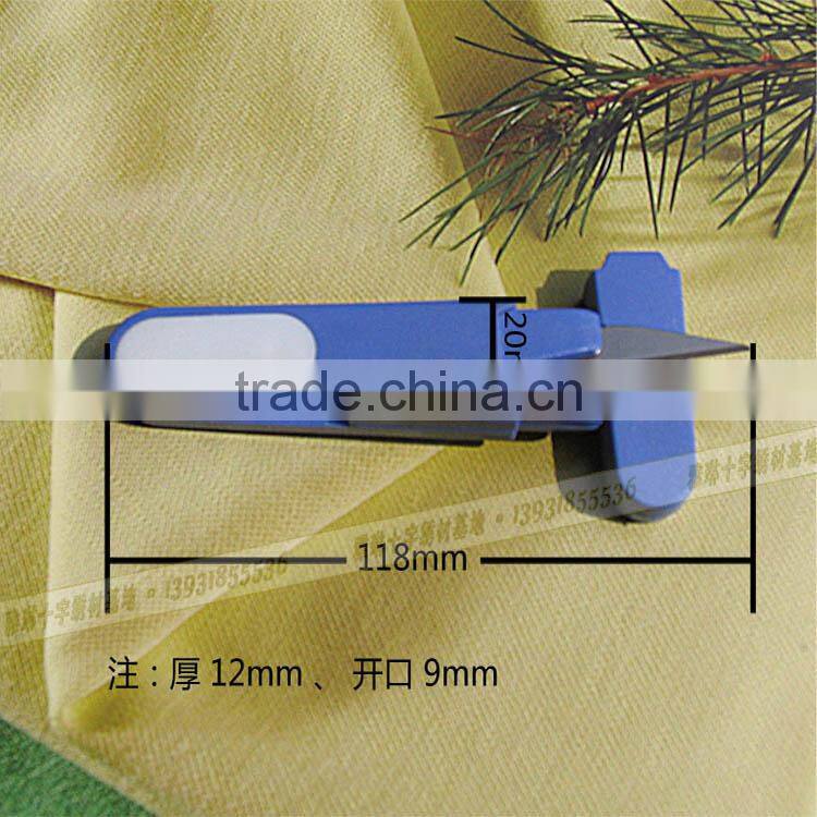 Wholesale sewing craft tools cross stitch mini scissors with cap colorful