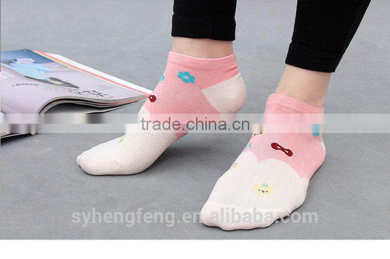 2016 hot wholesale new style cute socks women socks