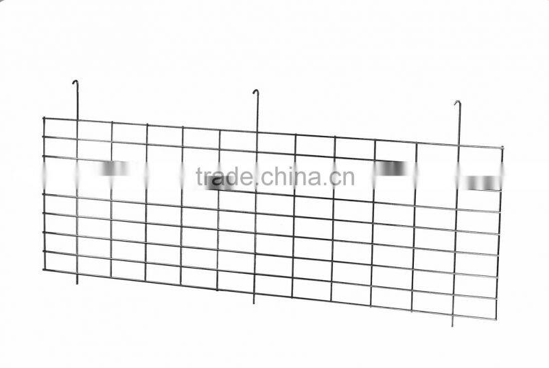 Snap-in metal wire mesh shelf dividers for wire mesh decking