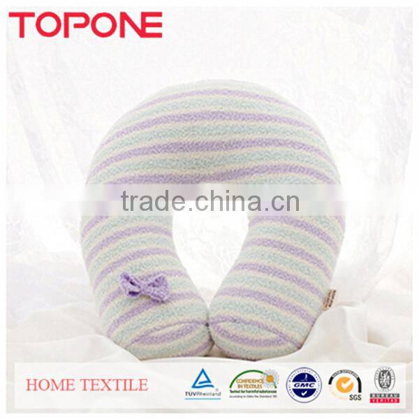Soft 100% polyester cheap portable striped decor winter nap travel pillow