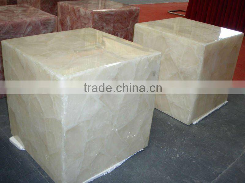 white quartz semiprecious