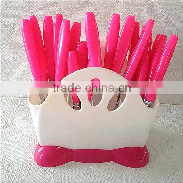 Comfortable plastic handle cutlery in plastic tray
