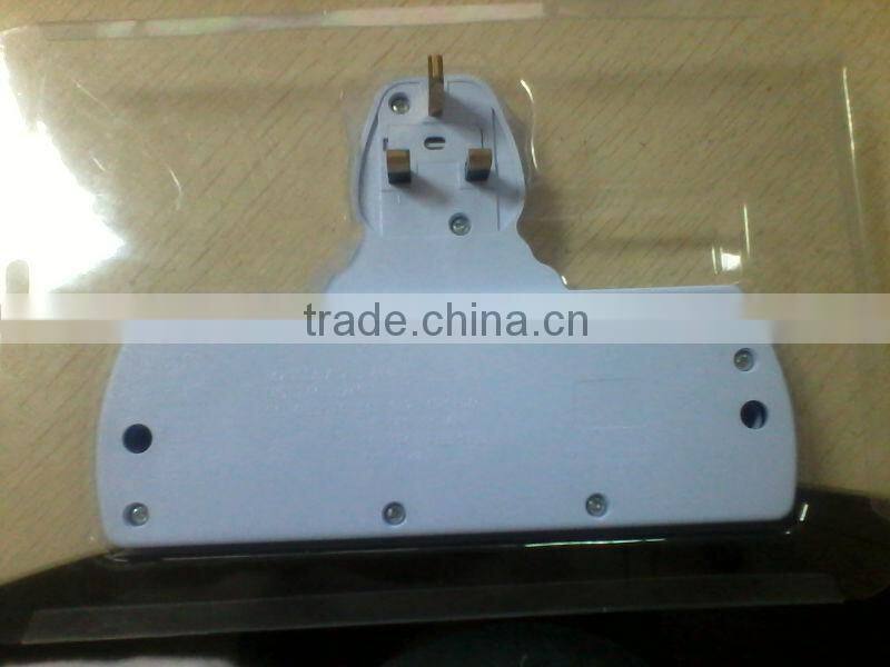 WORLDWIDE T EXTENSION SOCKET ADAPTER WITH USB