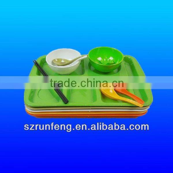Plastic service plate