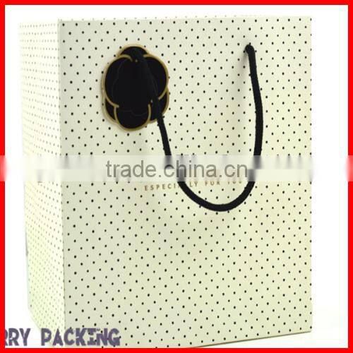 New Design Simple Craft Fancy White or Black Dot Printing Shopping Bags