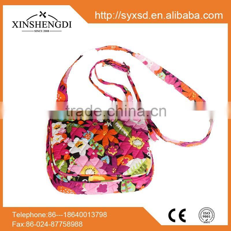 New style cotton floral quilted hipster side by girl's oem women crossbody bag