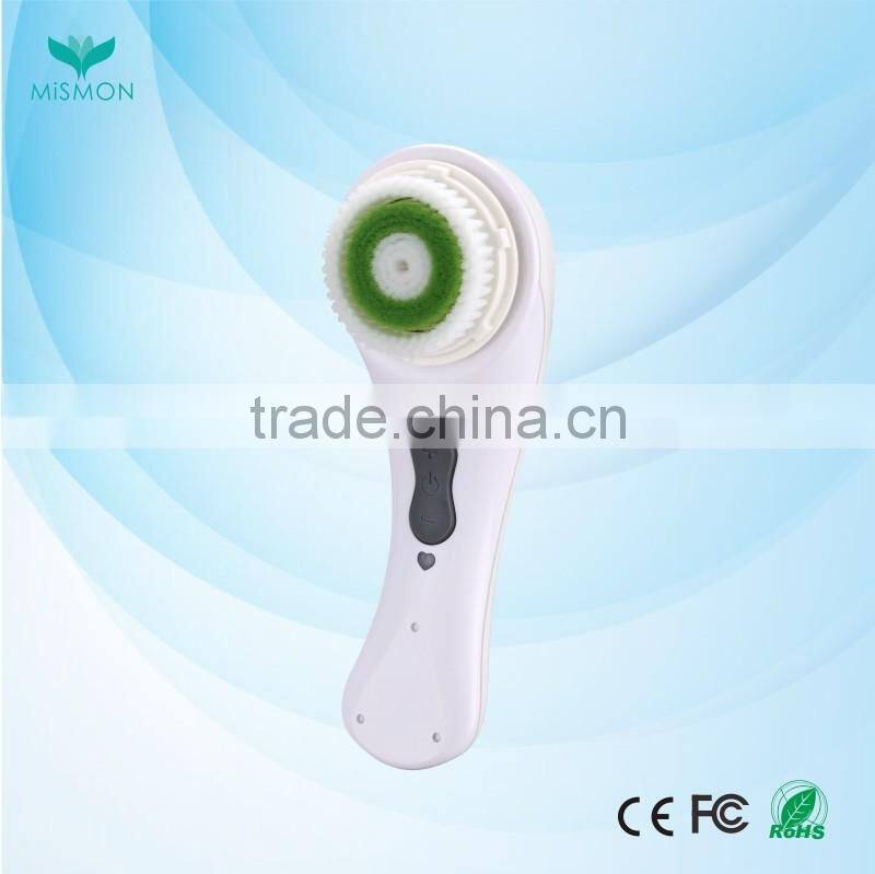 Latest IPX5 waterproof portable mini deep clean electric silicon facial cleanser for home use