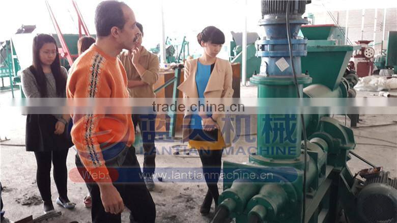 A wet pulverized coal extruded rod machine / Coal rod machine