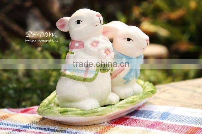 2sets of Rabbit ceramic pepper shaker